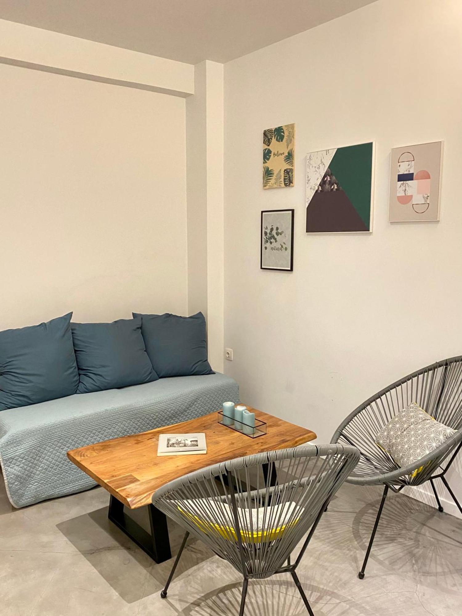 A Place 4 U Under Acropolis Apartment Athena Bagian luar foto