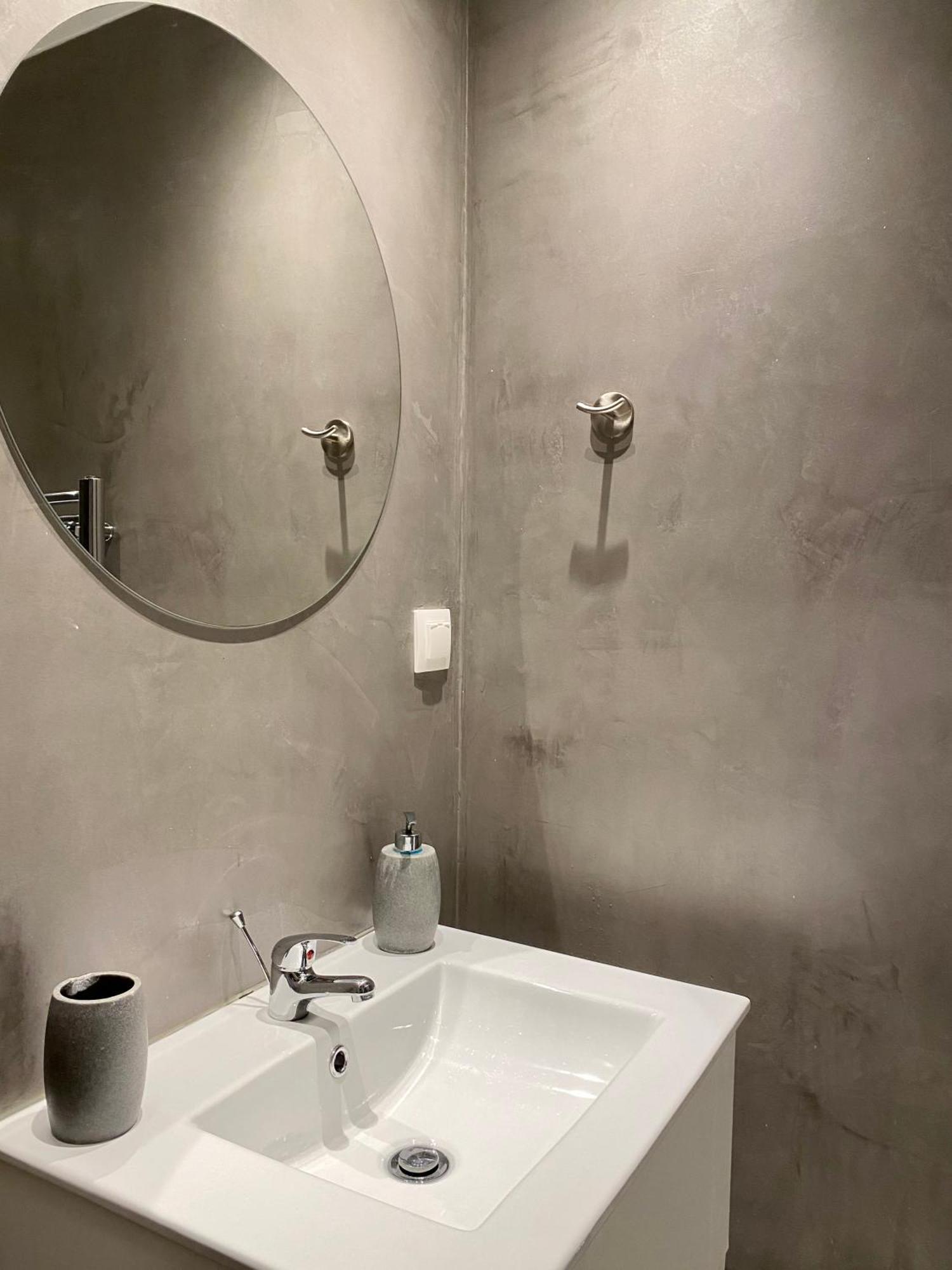 A Place 4 U Under Acropolis Apartment Athena Bagian luar foto